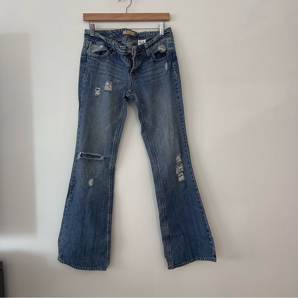 Paris blues distressed low‎ rise juniors jeans size 7